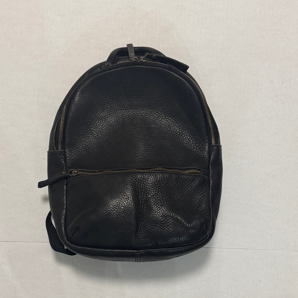 Duluth Lifetime Leather Black Leather Backpack